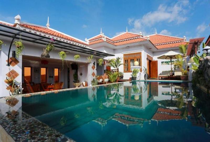 Antonios Villa Hotel Siem Reap Bagian luar foto