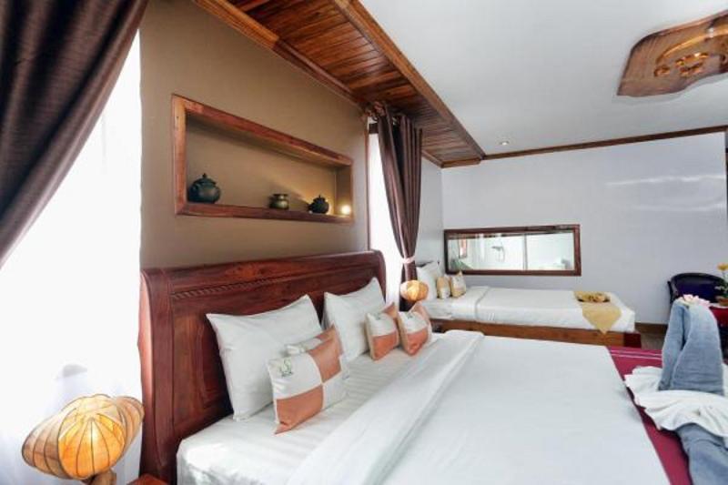 Antonios Villa Hotel Siem Reap Bagian luar foto