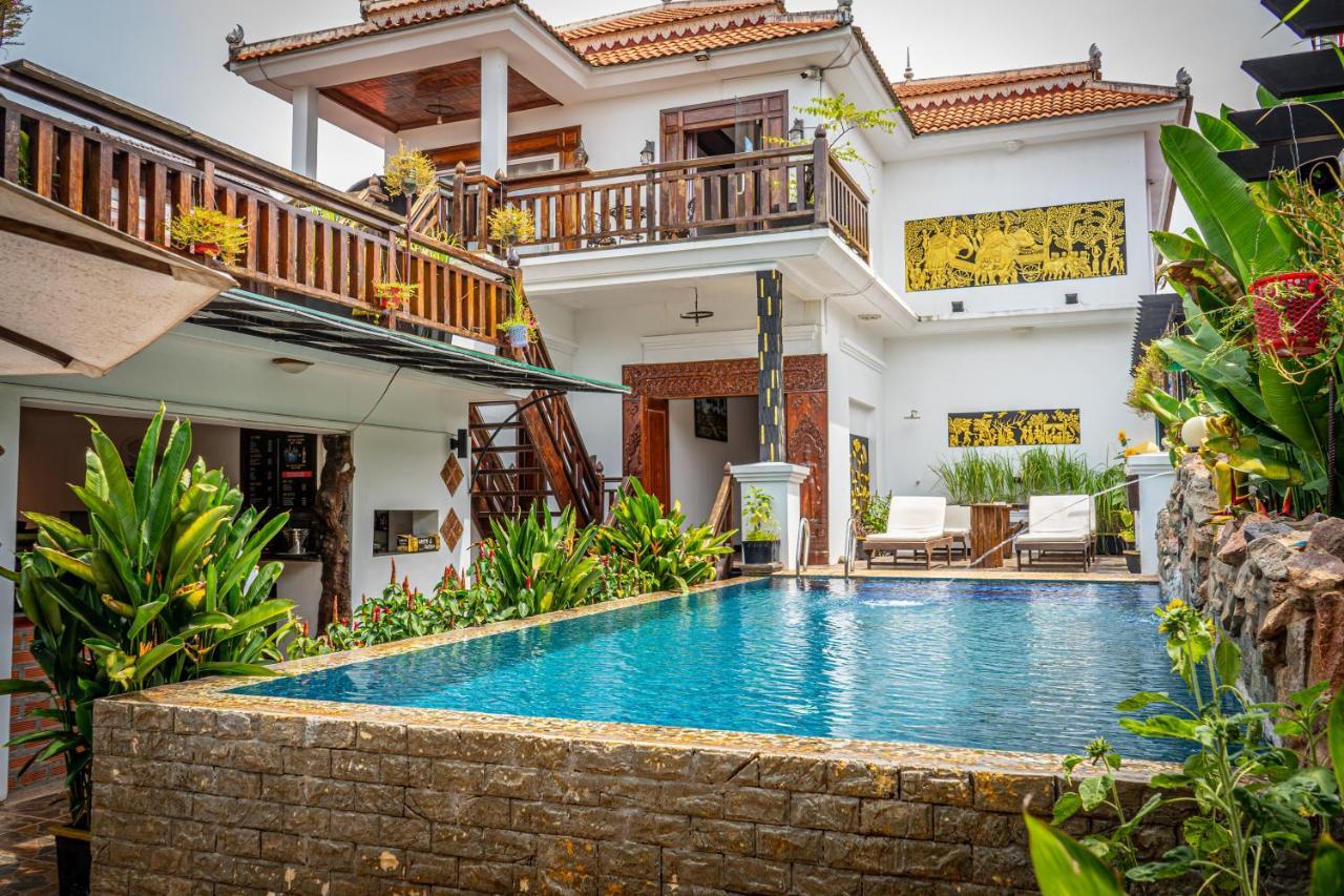 Antonios Villa Hotel Siem Reap Bagian luar foto