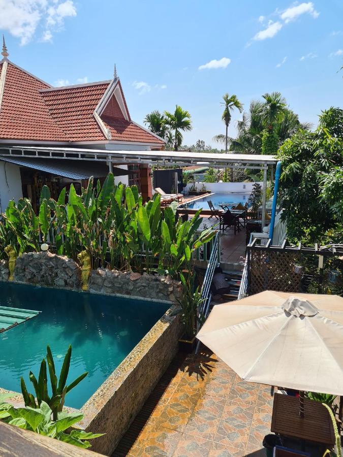 Antonios Villa Hotel Siem Reap Bagian luar foto