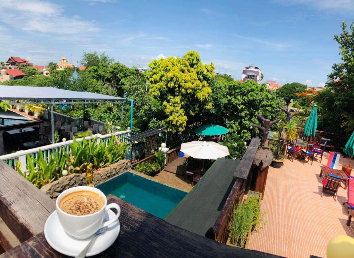 Antonios Villa Hotel Siem Reap Bagian luar foto