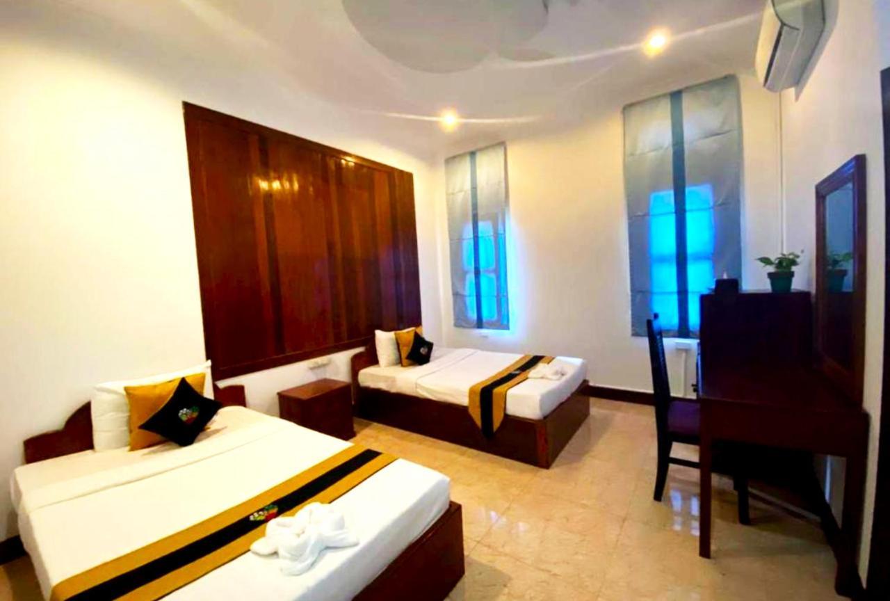 Antonios Villa Hotel Siem Reap Bagian luar foto