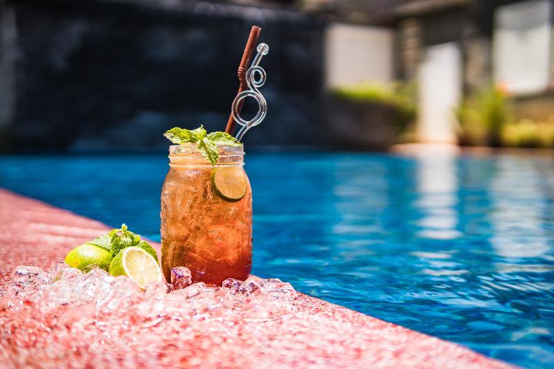 Antonios Villa Hotel Siem Reap Bagian luar foto